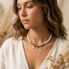 Maïa - Collier perles coquillage pierre de sable acier doré